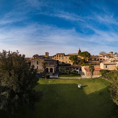 Il Monastero Di Bevagna Bed & Breakfast Bagian luar foto
