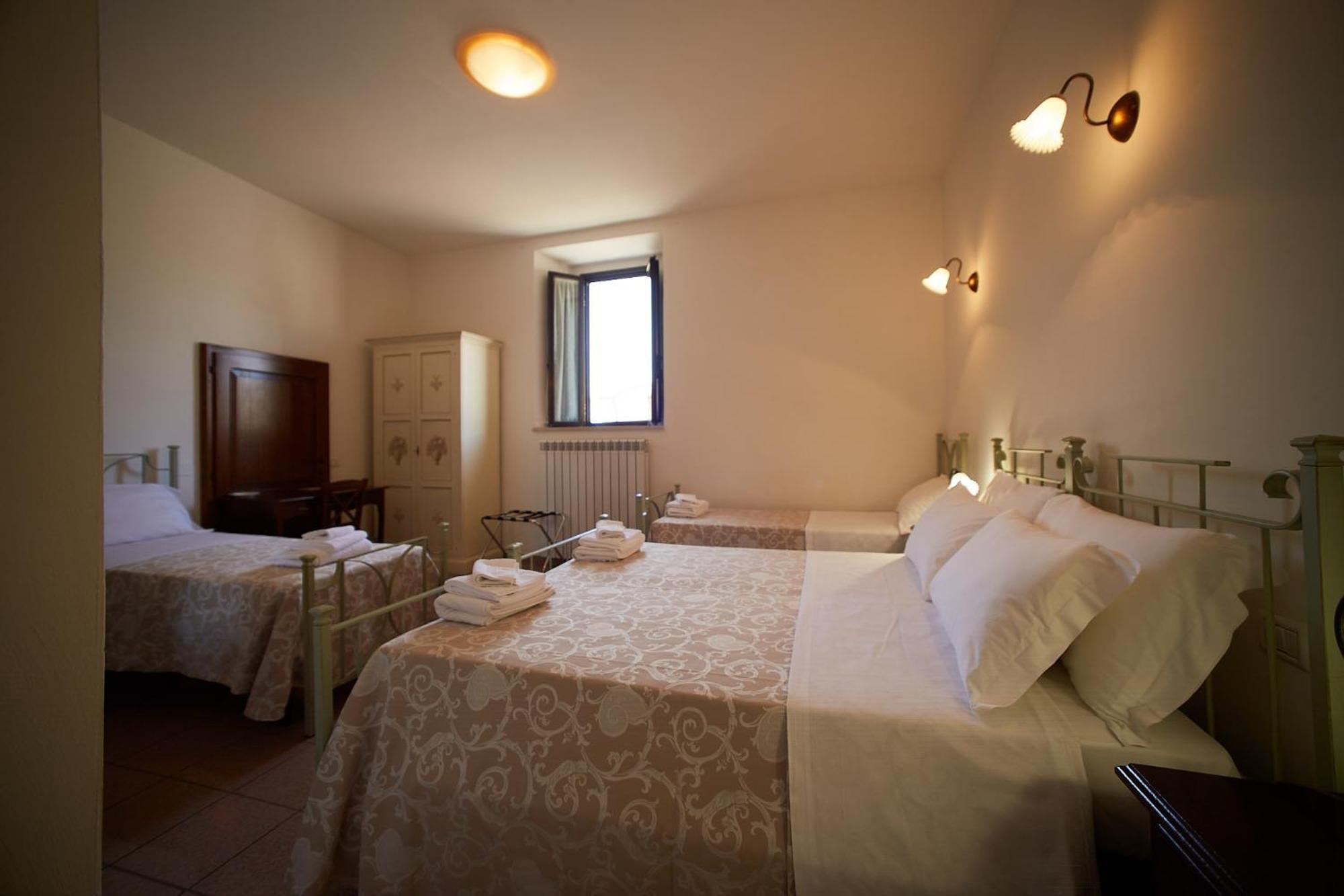 Il Monastero Di Bevagna Bed & Breakfast Bagian luar foto